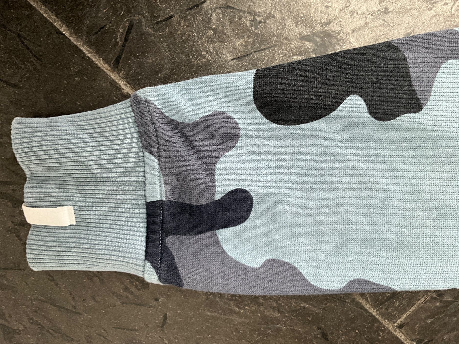 Lacoste Maglioni & Felpe: Pullover, LACOSTE, Mädchen, XS, schöne Details! – Usato da Stäfa venduto da Rbeerli0 4