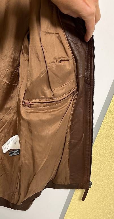 Giacche: Echt Lederjacke Grösse 38 mit passendem Schal – Usato da Basel venduto da Findus78 2
