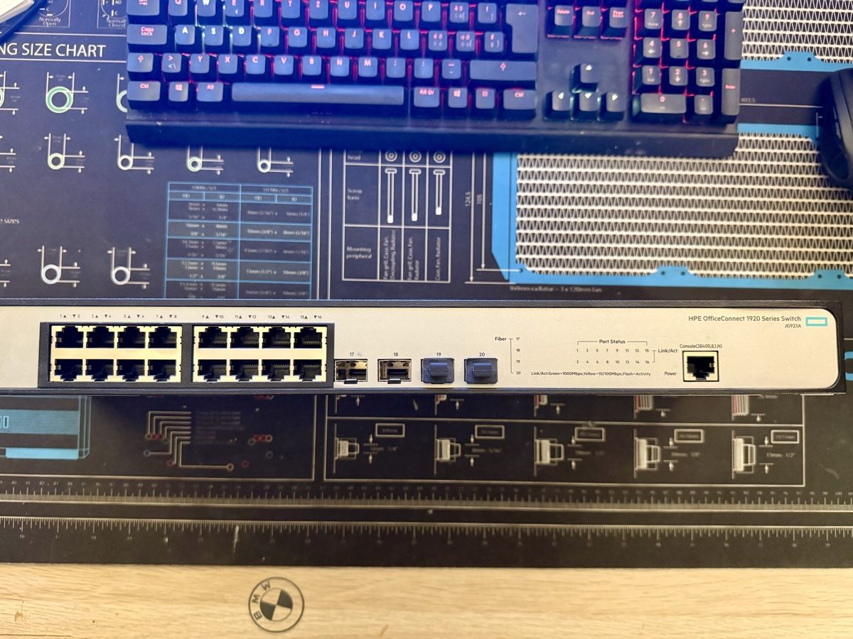 Modem & Router: HP OfficeConnect 1920 Switch (JG923A) – Usato da Horgen venduto da Houbi 1