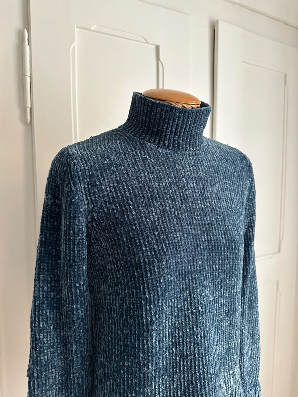 Cos Pullover & Sweatshirts: COS - Strickpullover aquafarben XS – Gebraucht aus Zürich von Diazaio 1