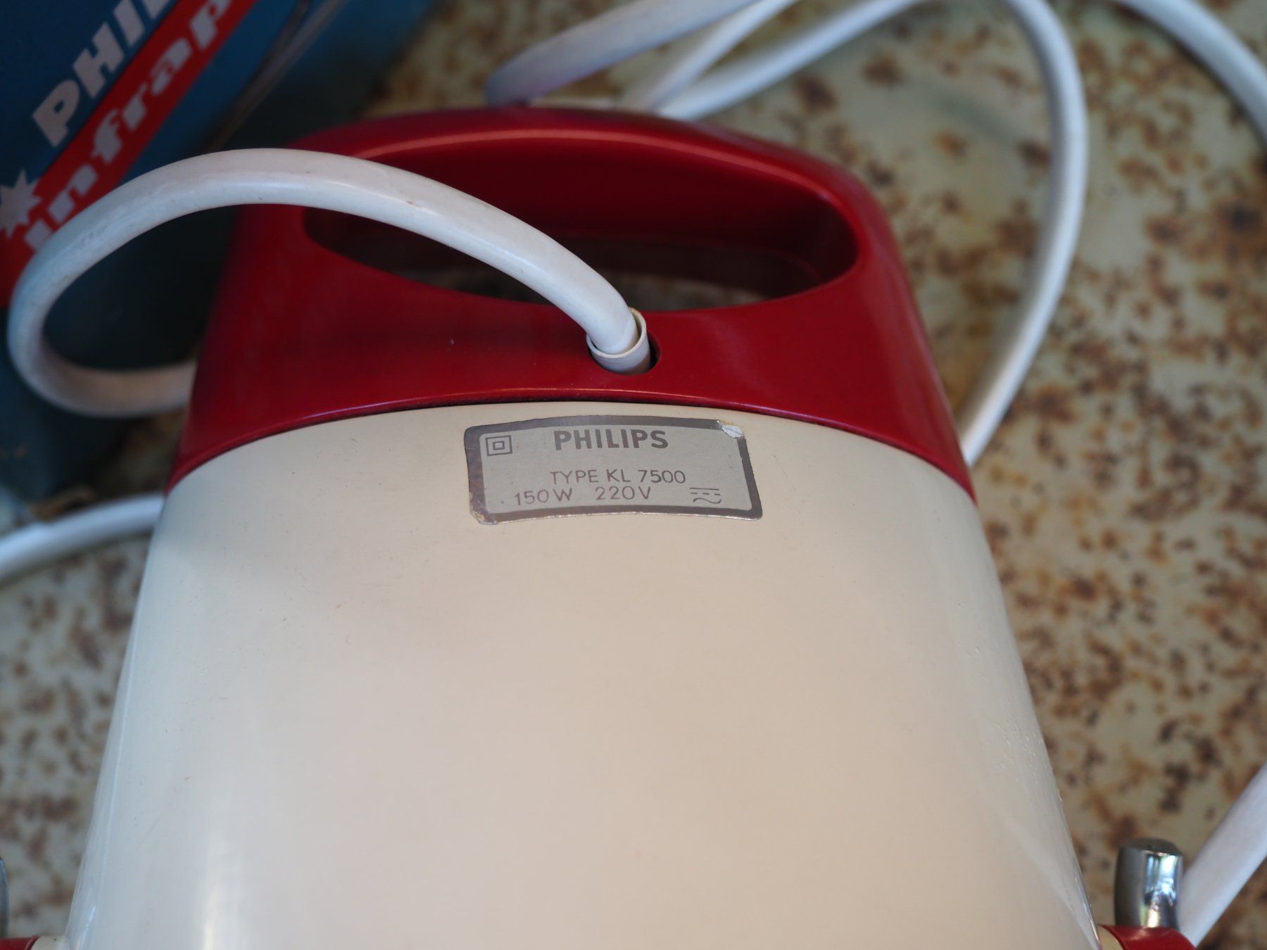Lampade: Alte Philips Wärmelampe, Sputnik Design – Usato da Schänis venduto da Wewu 3