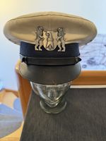 Polizei schirm mütze basel