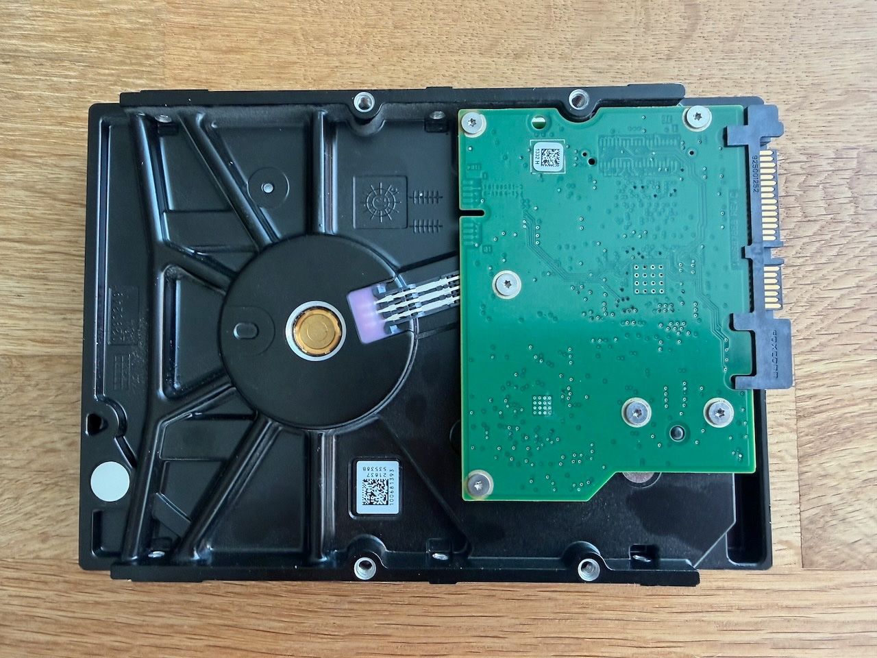 Seagate Harddisks: Seagate Barracuda 2 TB HDD einwandfreier Zustand – Gebraucht aus Andelfingen von Cegi 1