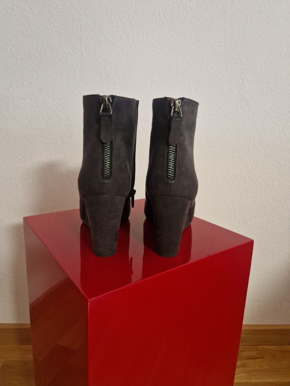 Graceland Damenschuhe: Damen Stiefeletten mit Keilabsatz – Gebraucht aus Bern von Dekthai 2