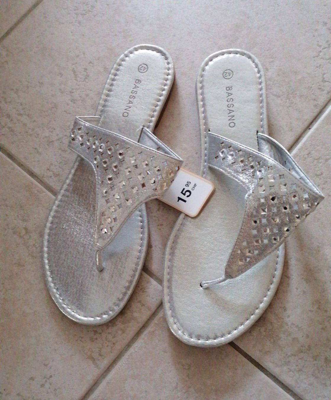 Chaussures femmes: Flip Flops, Grösse 42 – Neuf (Voir description) à Grächen par Hel7890
