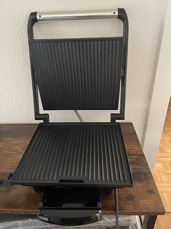 Grills: Tefal Inicio multifunctional grill – Gebraucht aus Unterägeri von eve_76lj 1