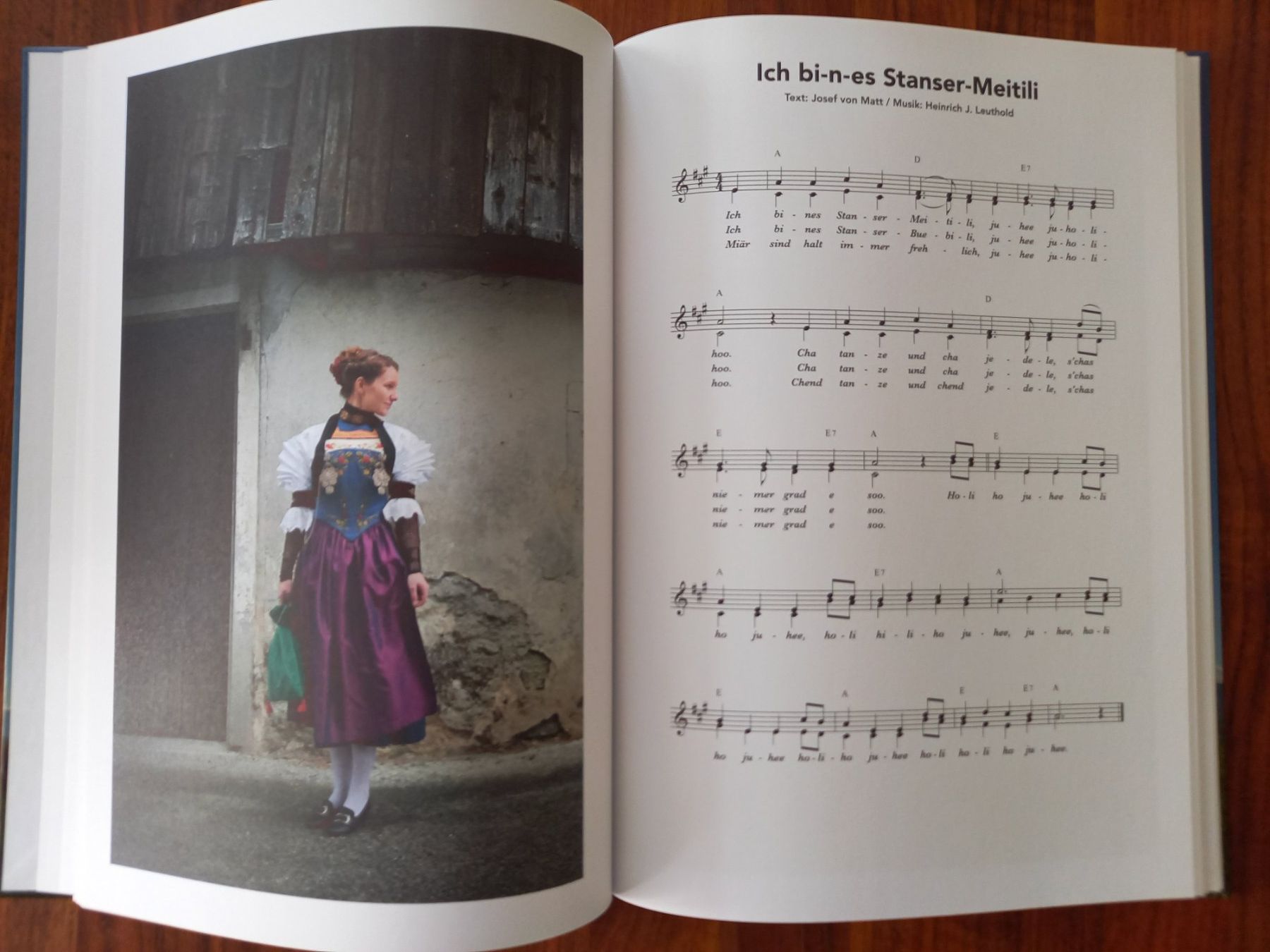 Bücher: Buch, Noten und CDs, Nidwaldner Volkslieder, neu – Neu und originalverpackt aus Oberdorf NW von Umbriel 2