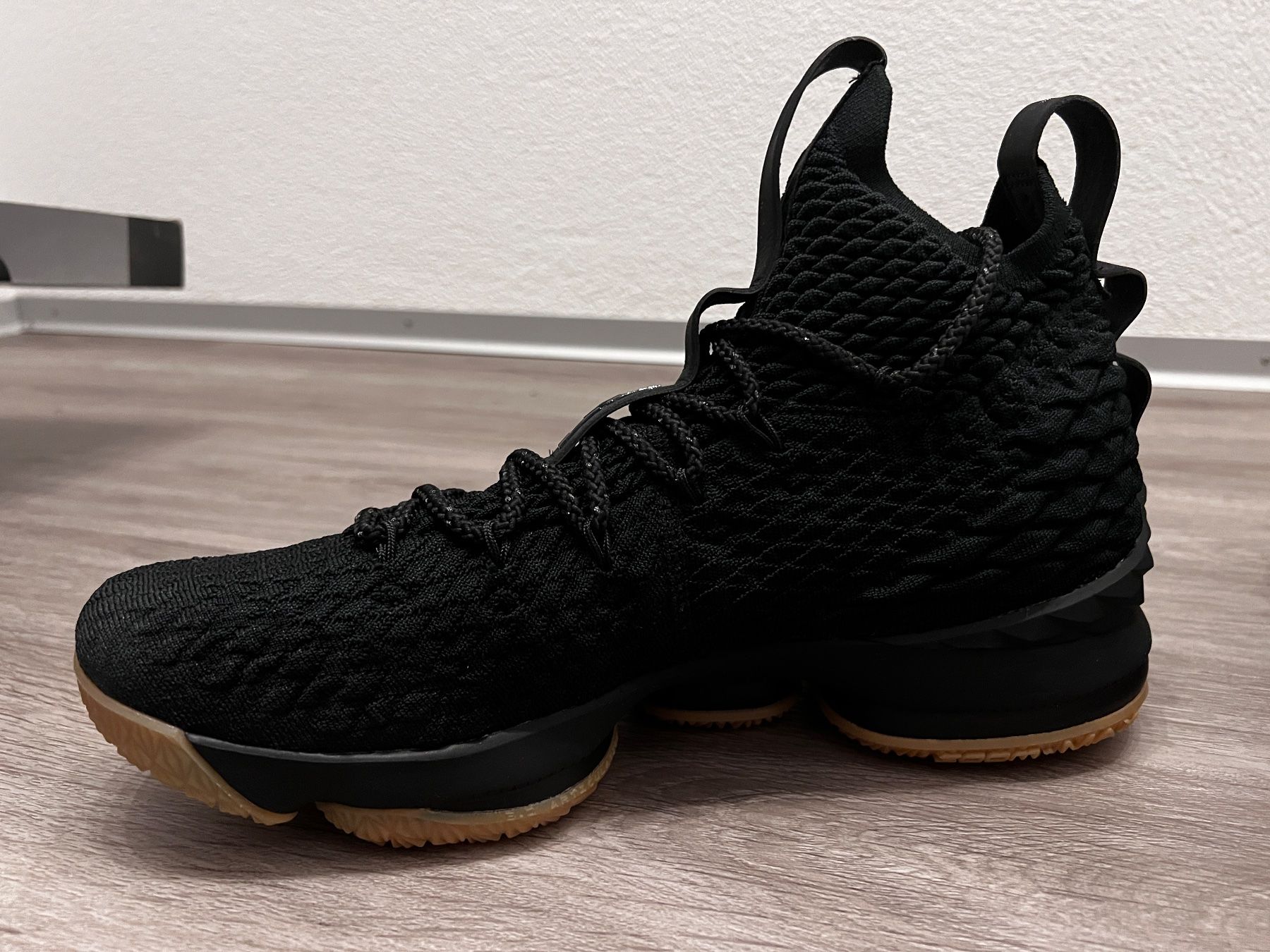 Nike Scarpe per ragazze: Nike LeBrone 15 Le Brone – Nuovo e nell'imballaggio originale da Goldiwil (Thun) venduto da ber_7xrr 3