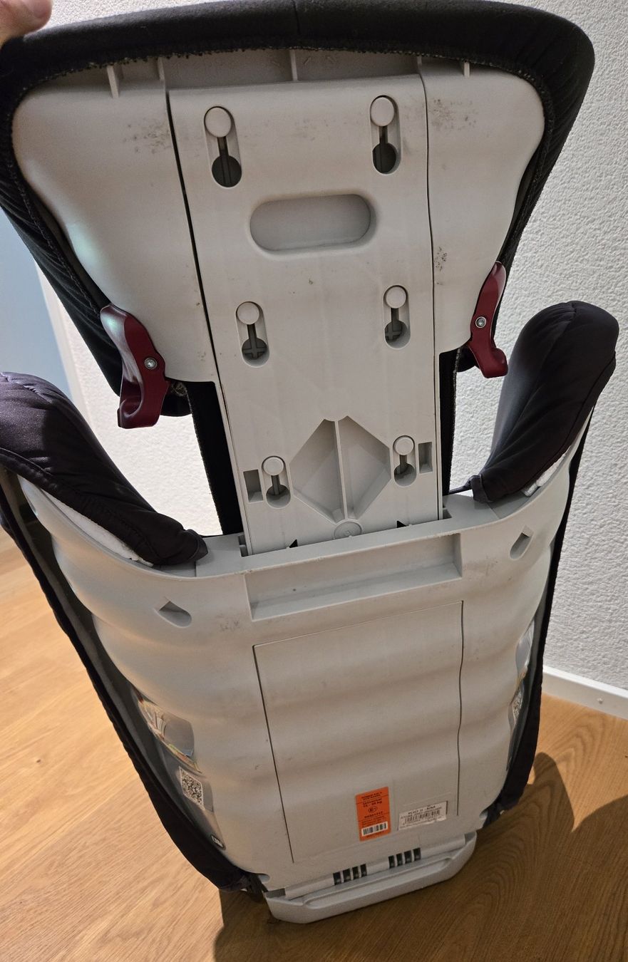 Britax Römer Seggiolini per auto: britax römer KID II Kindersitz – Usato da Horw venduto da Rebu1 4
