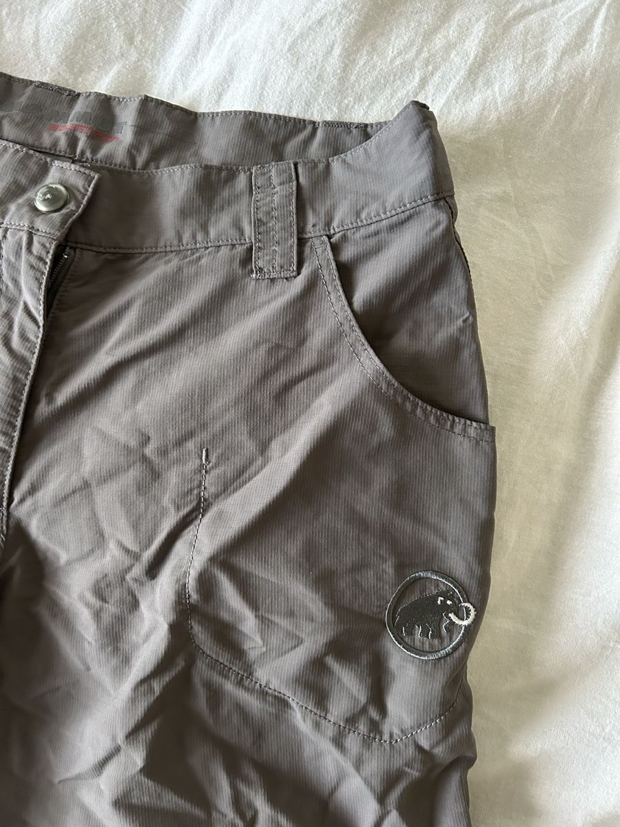 Mammut Pantaloni: Mammut Wandershorts / Wanderhose Gr. 34  – Usato da Gondiswil venduto da shaenu 1