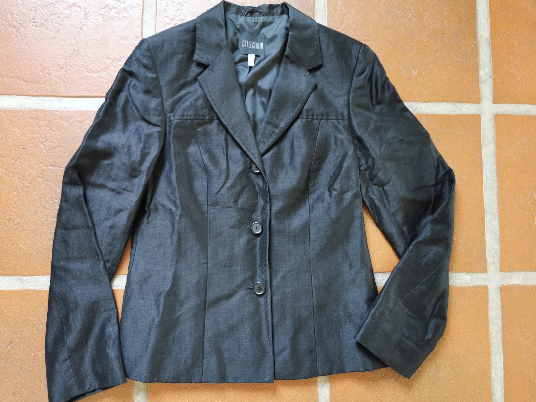 Giacche: Schild; schwarzer Blazer (leicht glänzend) Gr. 34 – Usato da Boniswil venduto da Totomat-Lady