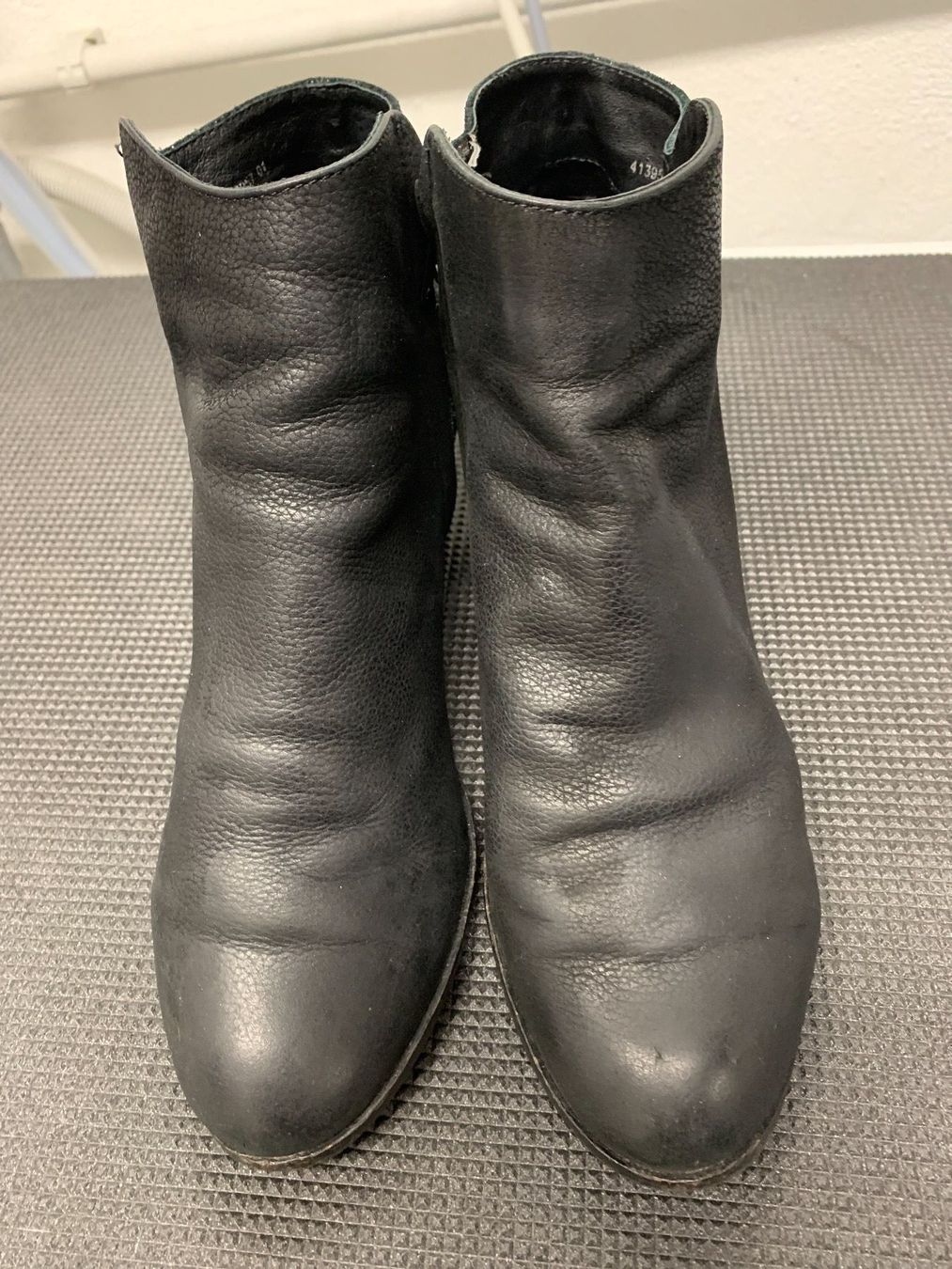 Scarpe da donna: Leder Stiefeletten Gr. 39 by GÖRTZ – Usato da Biel-Benken BL venduto da PANORMUS 1