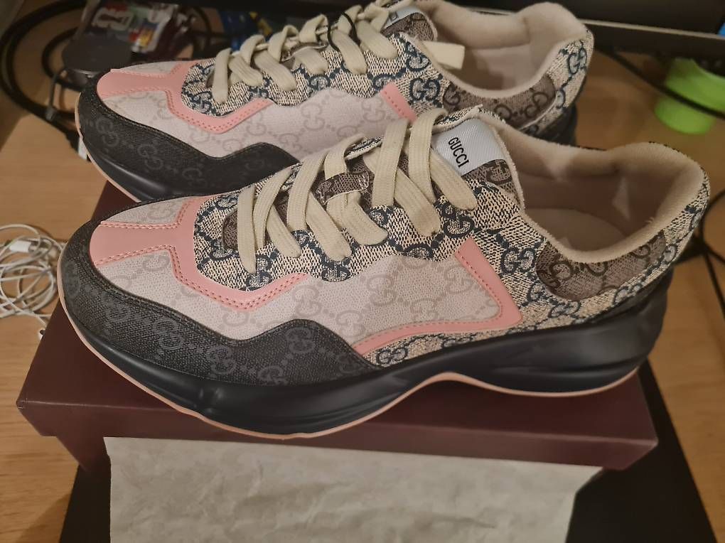 Scarpe da uomo: Neue Turnschuhe a la Gucci  gr 42 und 44 – Nuovo e nell'imballaggio originale da Zürich venduto da jowo01 1