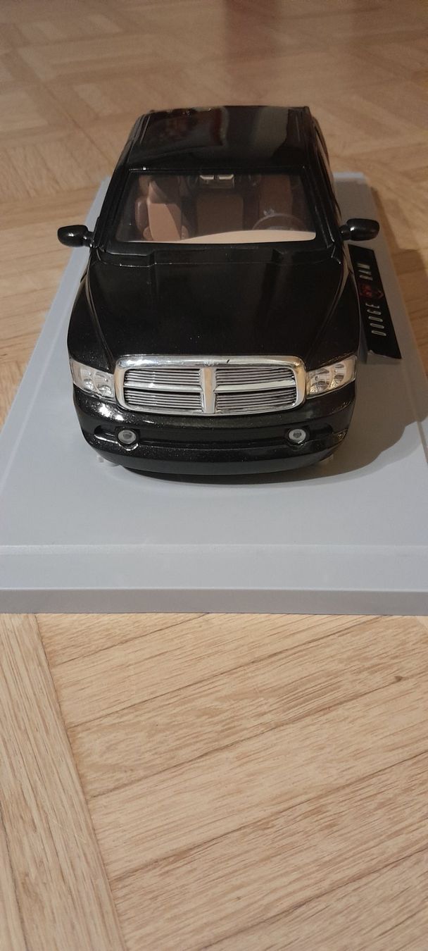 Dodge Modellini d'auto: Dodge RAM 1:18 – Nuovo (secondo la descrizione) da Nunningen venduto da Turbofritz01 1