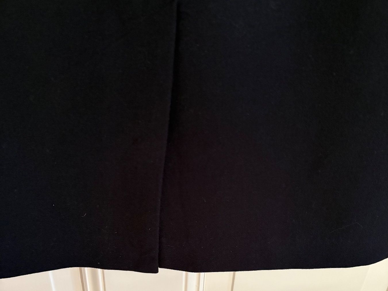 Kleider: Wunderschönes schwarzes Etui-Kleid Gr 46 – Gebraucht aus Uster von pri_6r68 3