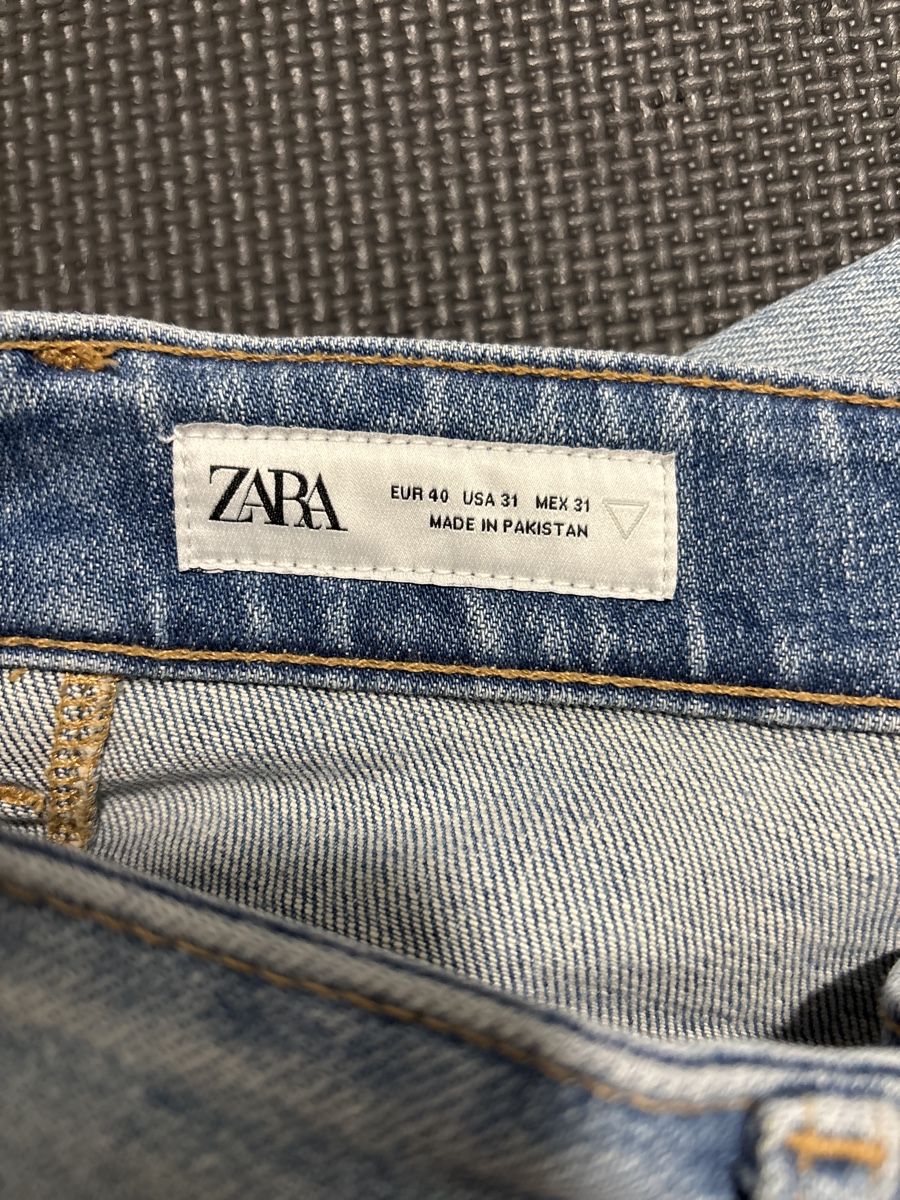 Zara Jeans: Zara Jeans, hellblau, destroyed Look, Gr. 31 – Nuovo (secondo la descrizione) da Basel venduto da pre_675x 2