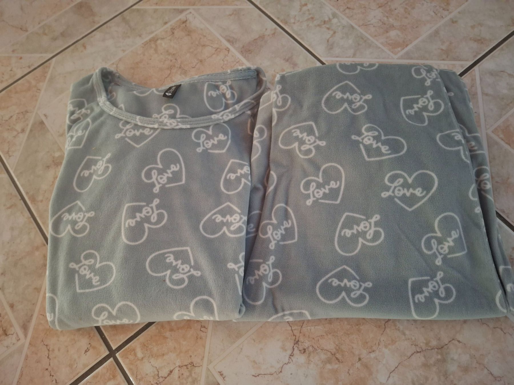 Negligees & Pyjamas: Tenue d intérieur 2 pièces taille S Chicorée matière douce – Gebraucht aus Villiers von san_jn5w 7