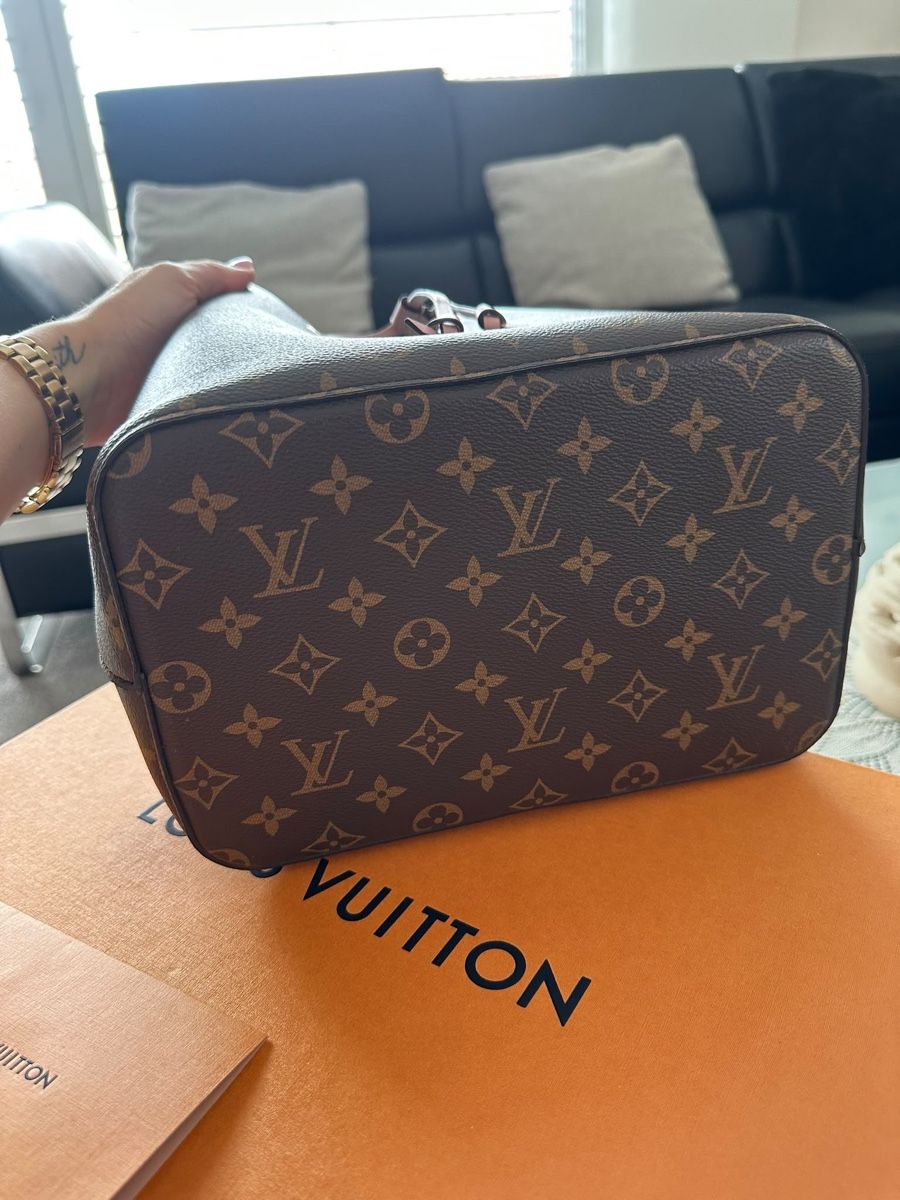 Louis Vuitton Borse da donna: Louis Vuitton Néonoé MM Monogram – Pre-Owned – Nuovo (secondo la descrizione) da Horgen venduto da Kleider4you 5