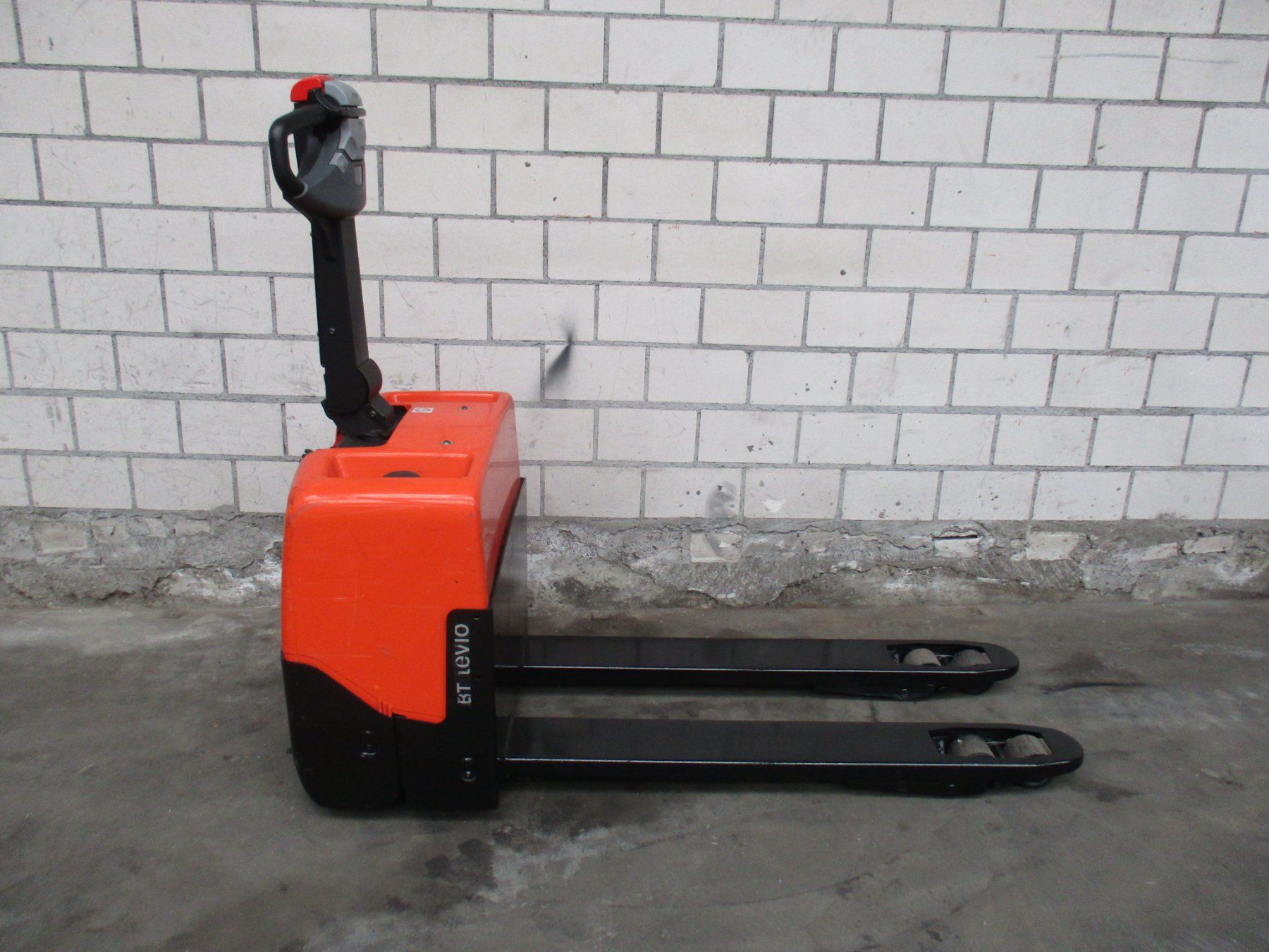 Ameise Carrelli elevatori e a forche: STAPLER  BT LWE 130  AMEISE  03 – Usato da Seon venduto da zomahandel 4