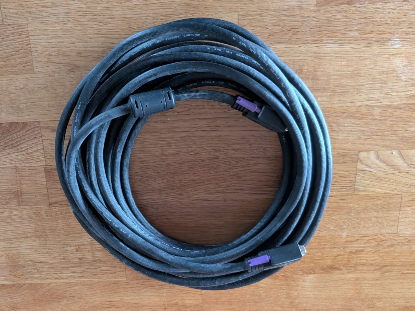 Kabel: Câble VGA 10m – Gebraucht aus Yverdon-les-Bains von piouaillebi 1