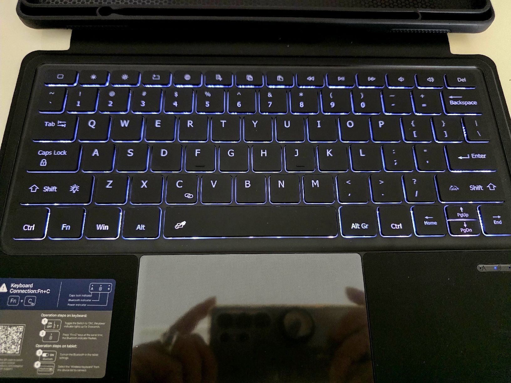 Covers & Borse: Tablethülle mit Tastatur bluetooth neu – Nuovo (secondo la descrizione) da wetzikon venduto da Bestedienste 2