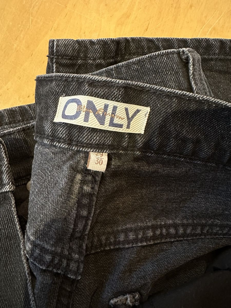 Only Jeans: Jeans Baggy von Only – Gebraucht aus Buchs AG von jul_7hfl 1