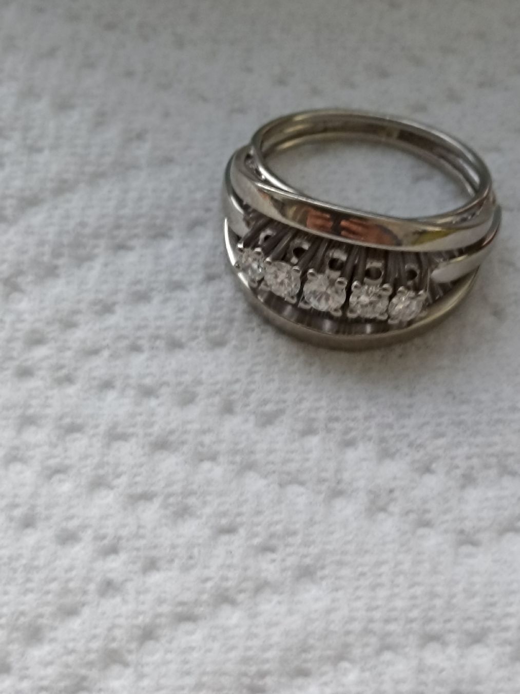 Ringe: weiss Gold 18k Ring mit 5 Diamanten. – Neu (gemäss Beschreibung) aus Zürich von Menyar1982 1