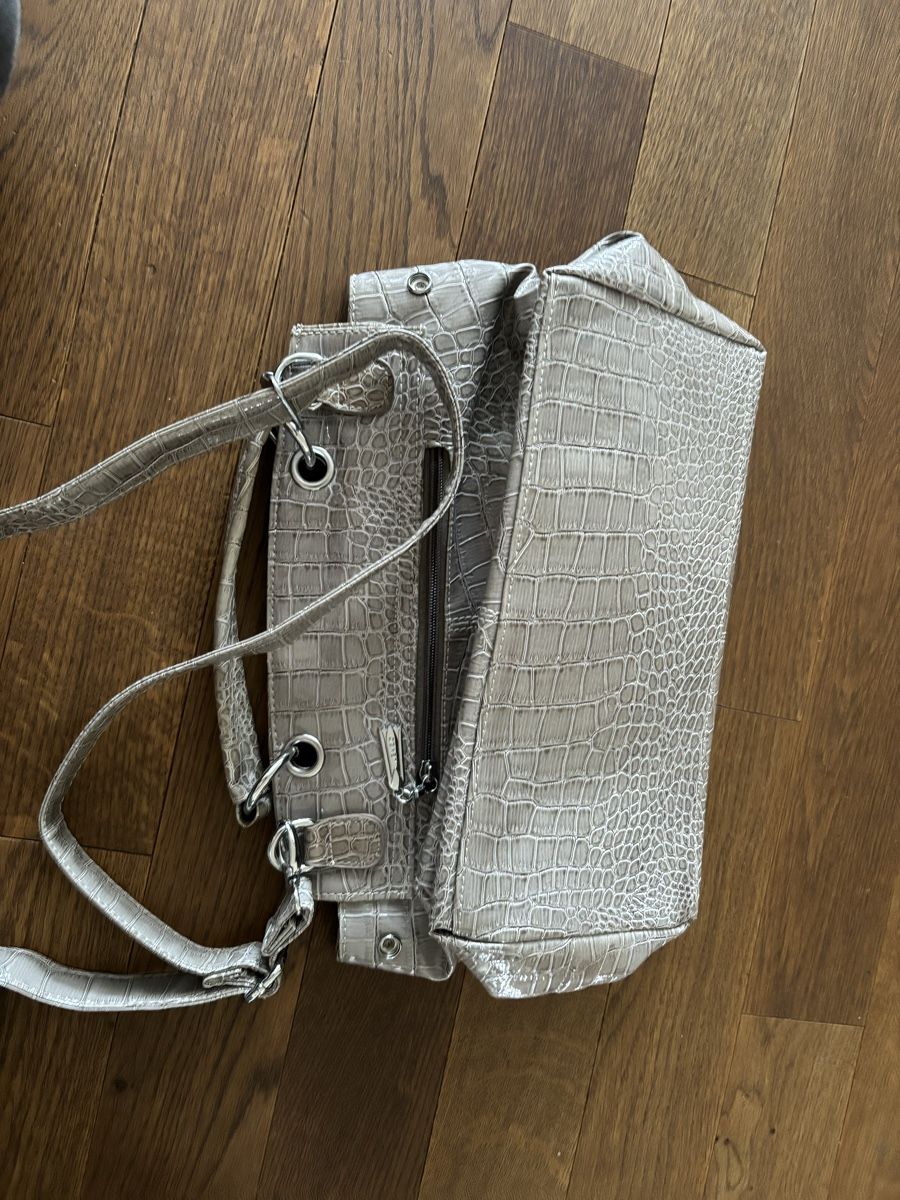 Taschen für Damen: Handtasche – Gebraucht aus Buchrain von Ham2383 1