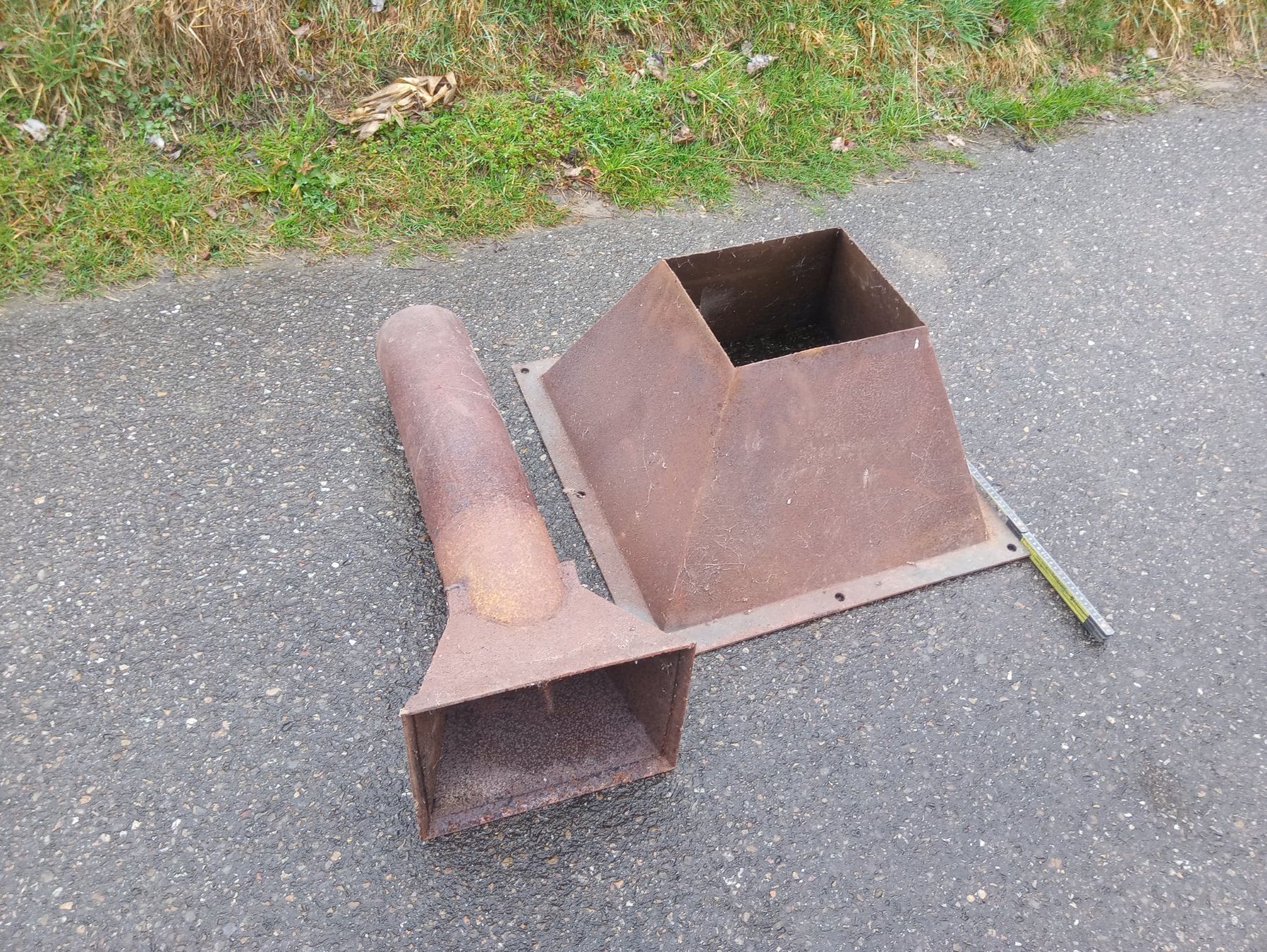 Cheminée: Rauchabzughaube, Kamin, Gartengrill – Gebraucht aus Hüswil von  2
