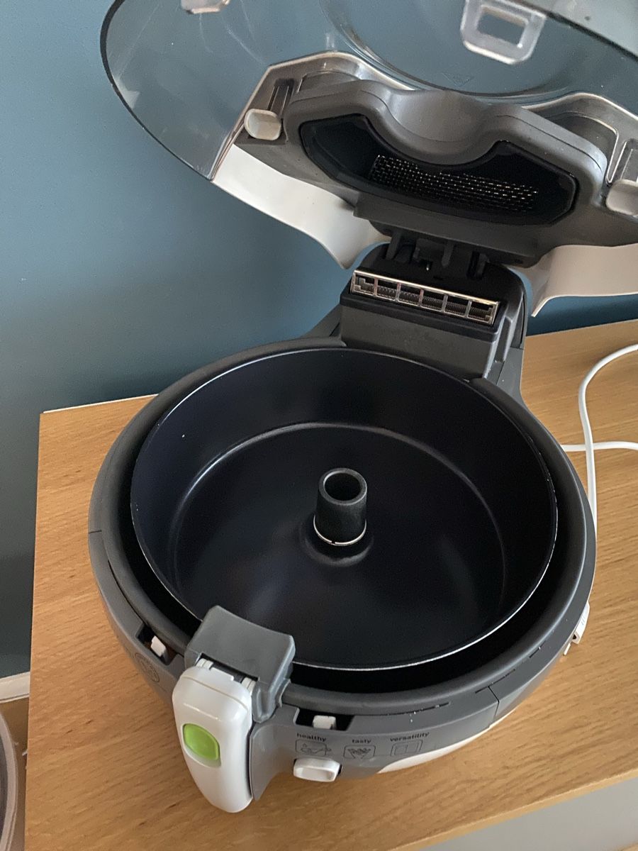 Elettrodomestici da cucina: Friteuse à air ActiFry Tefal / Heissluftfritteuse / Airfryer – Usato da Lausanne venduto da Vracorama 4