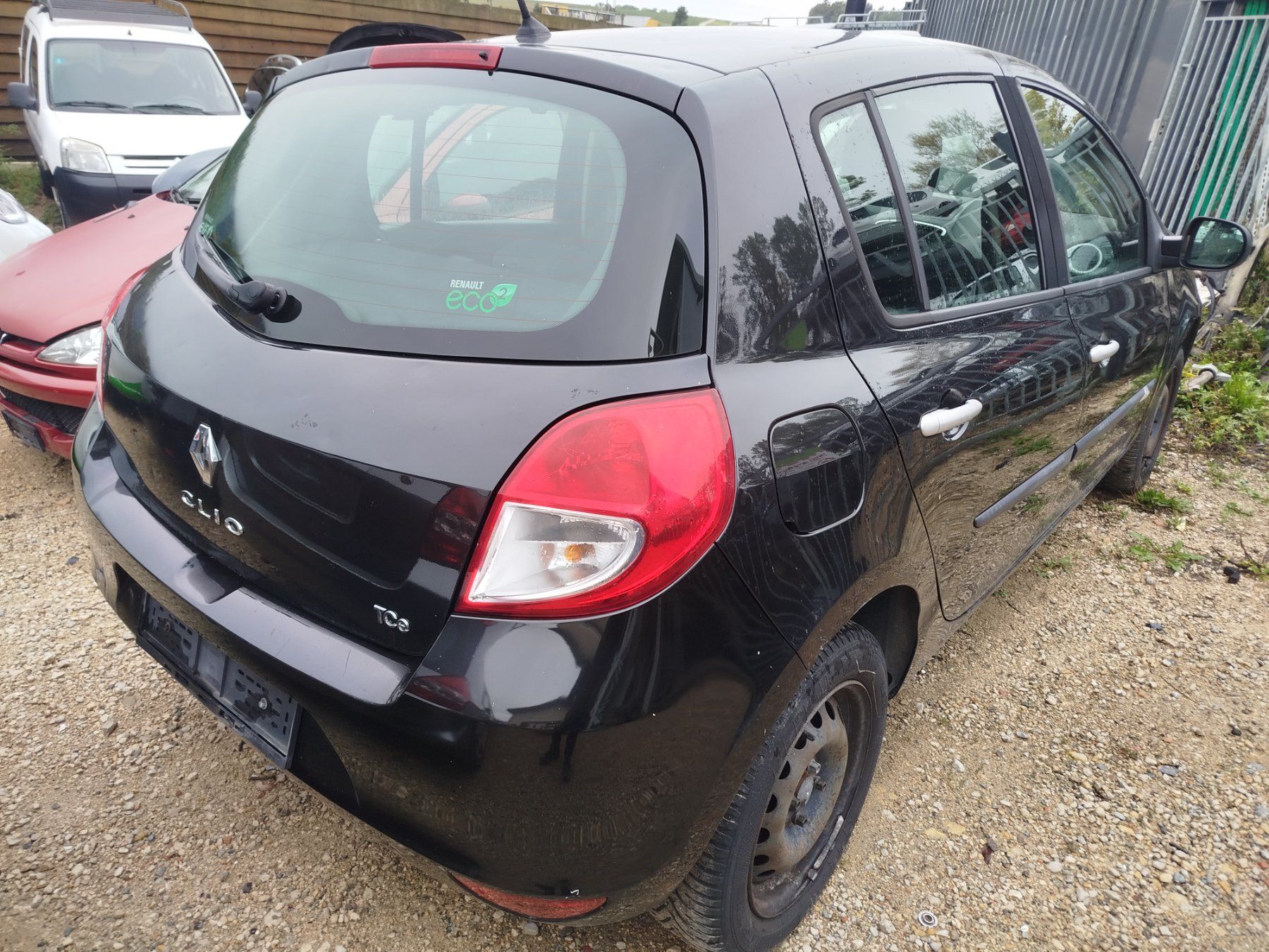 Renault Autos: Renault Clio 1.2 100 – Gebraucht aus Savagnier von Botteron_Recycling 3