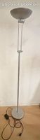 Lampe, lampadaire. variateur dintensité, modulable, 185cm