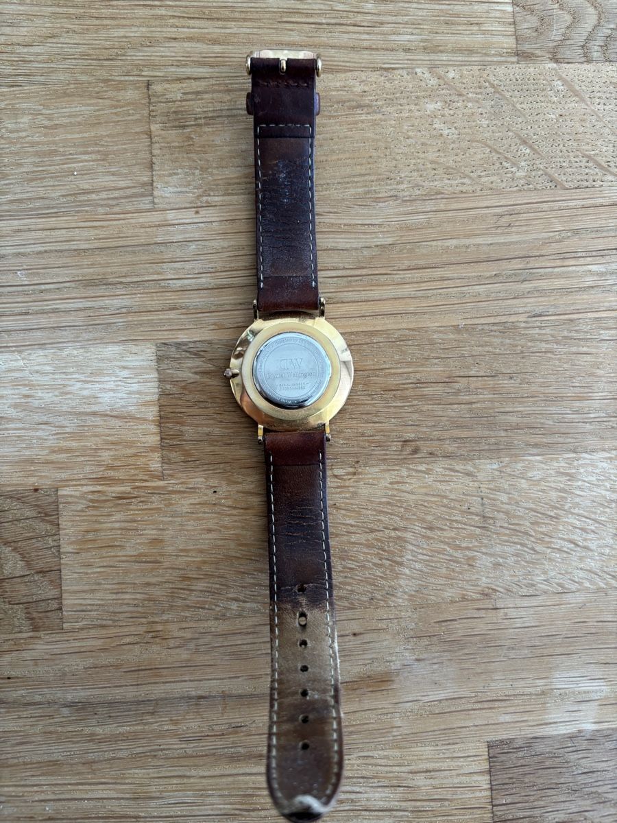Daniel Wellington Orologi: Daniel Wellington Uhr – Usato da Uznach venduto da Toppreis 1