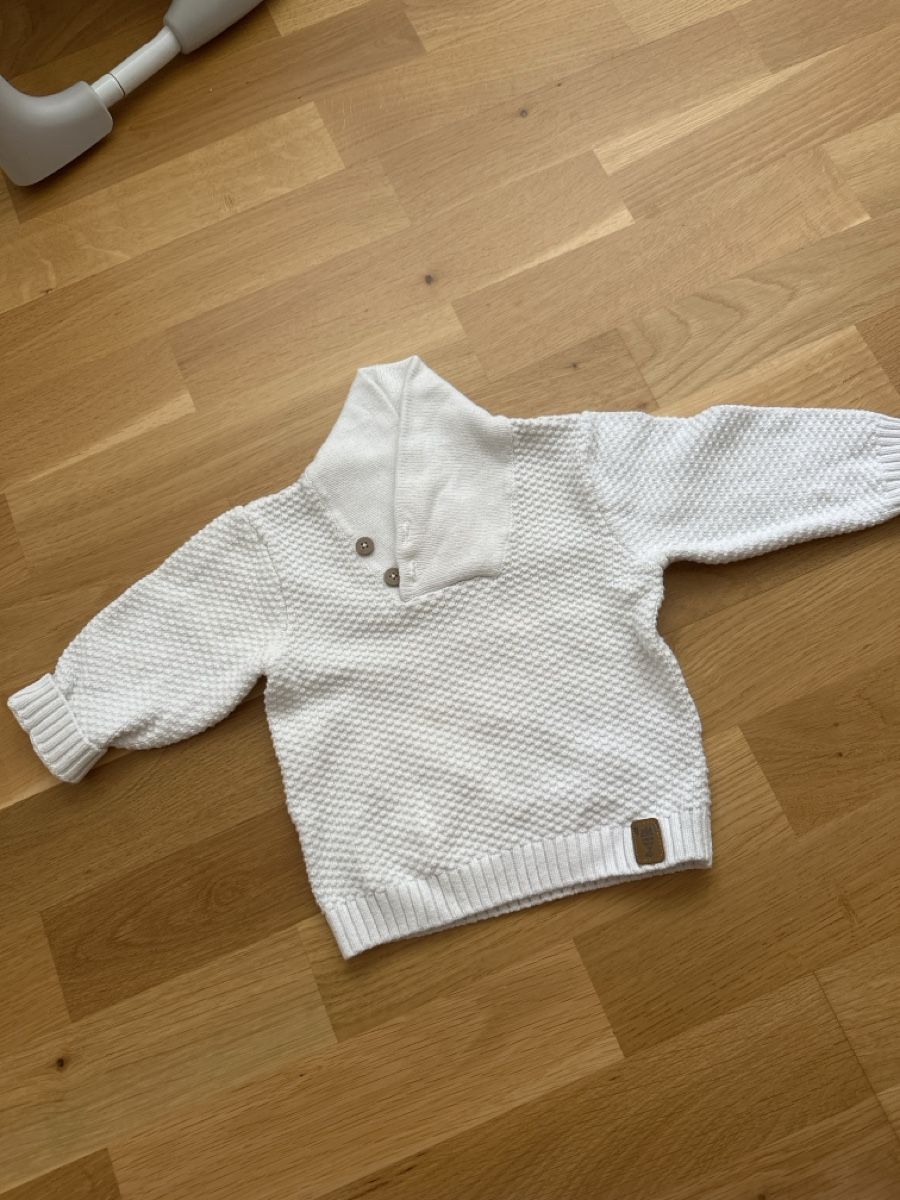 Pulls et sweat-shirts: Weißer Kinder-Pulleager Größe 70 mit Lederellbogen – D'occasion à St. Gallen par adr_l9jg
