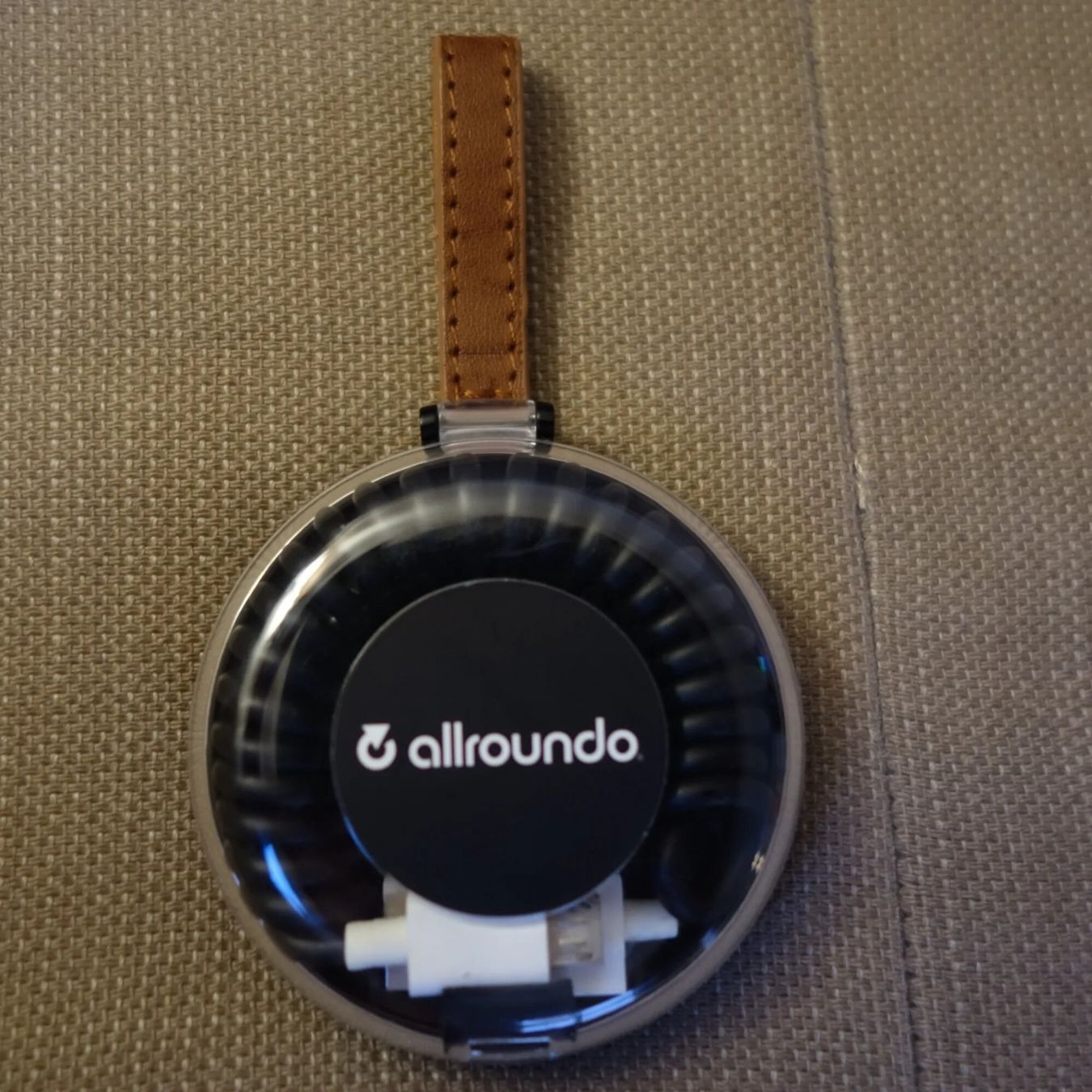 Kabel: Allroundo USB / USB micro / USB C / Lightning Kabel – Gebraucht aus Zürich von alitokmen 1