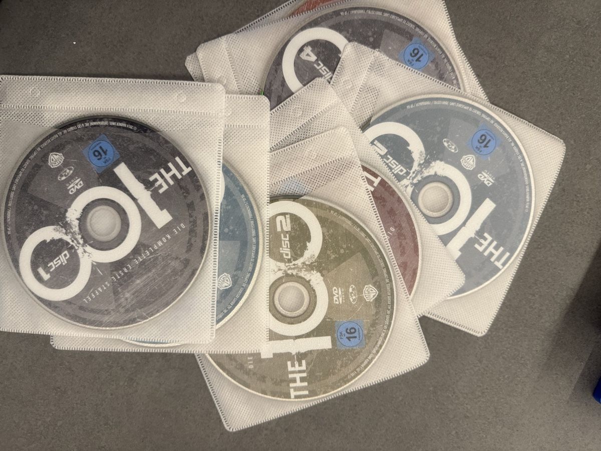 Tutti i DVDs: The 100 staffel 1-4  DVD – Usato da Pfäffikon ZH venduto da Sa27742