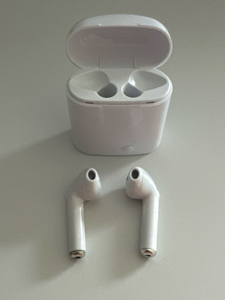 Kopfhörer: Weisse In-Ear Kopfhörer Bluetooth - Top Zustand! – Gebraucht aus Dübendorf von buegoo