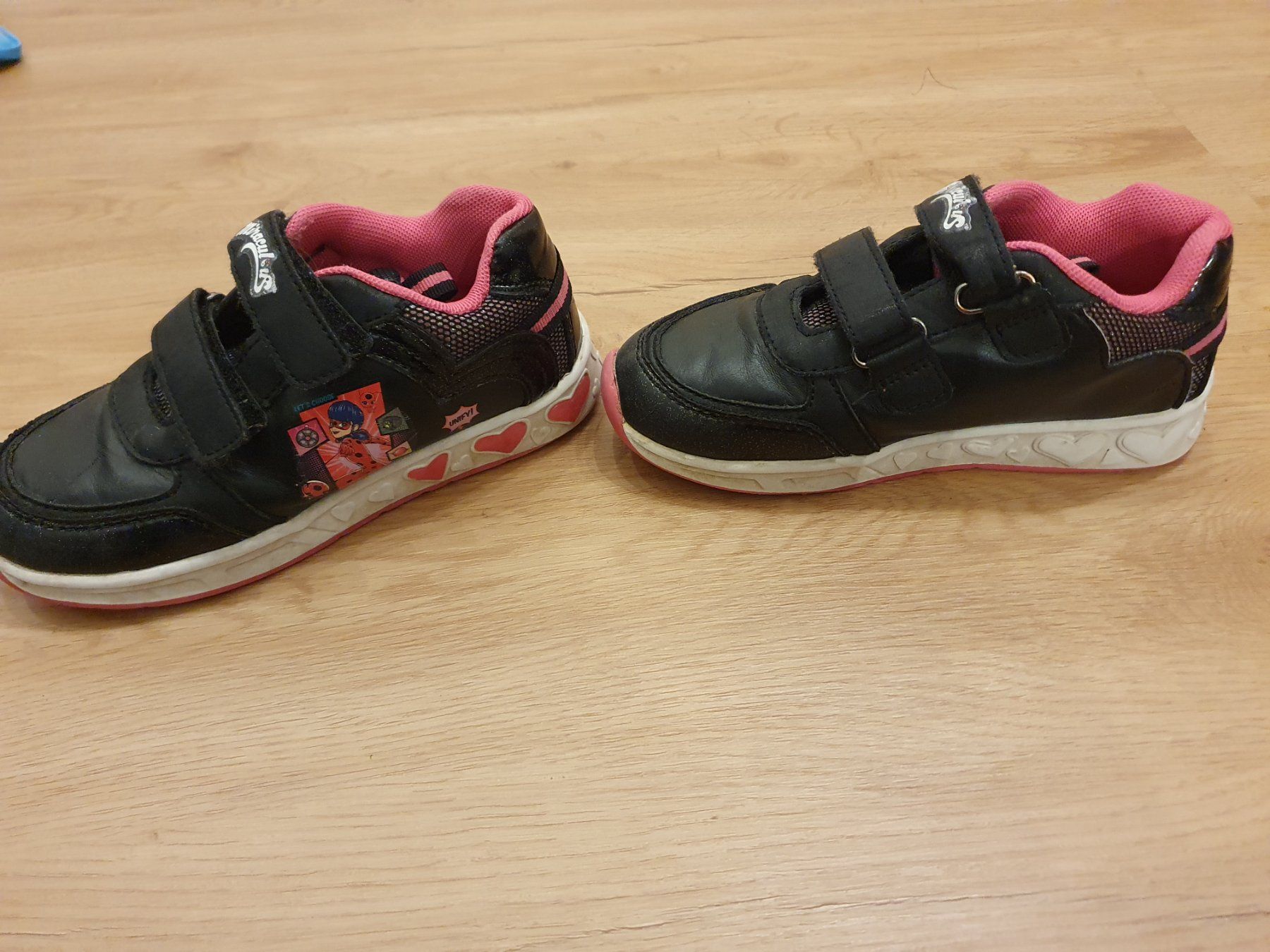 Scarpe per ragazze: Halbschuhe Gr. 30, Miraculous, Ladybug – Usato da Heinrichswil venduto da frankie19860 8