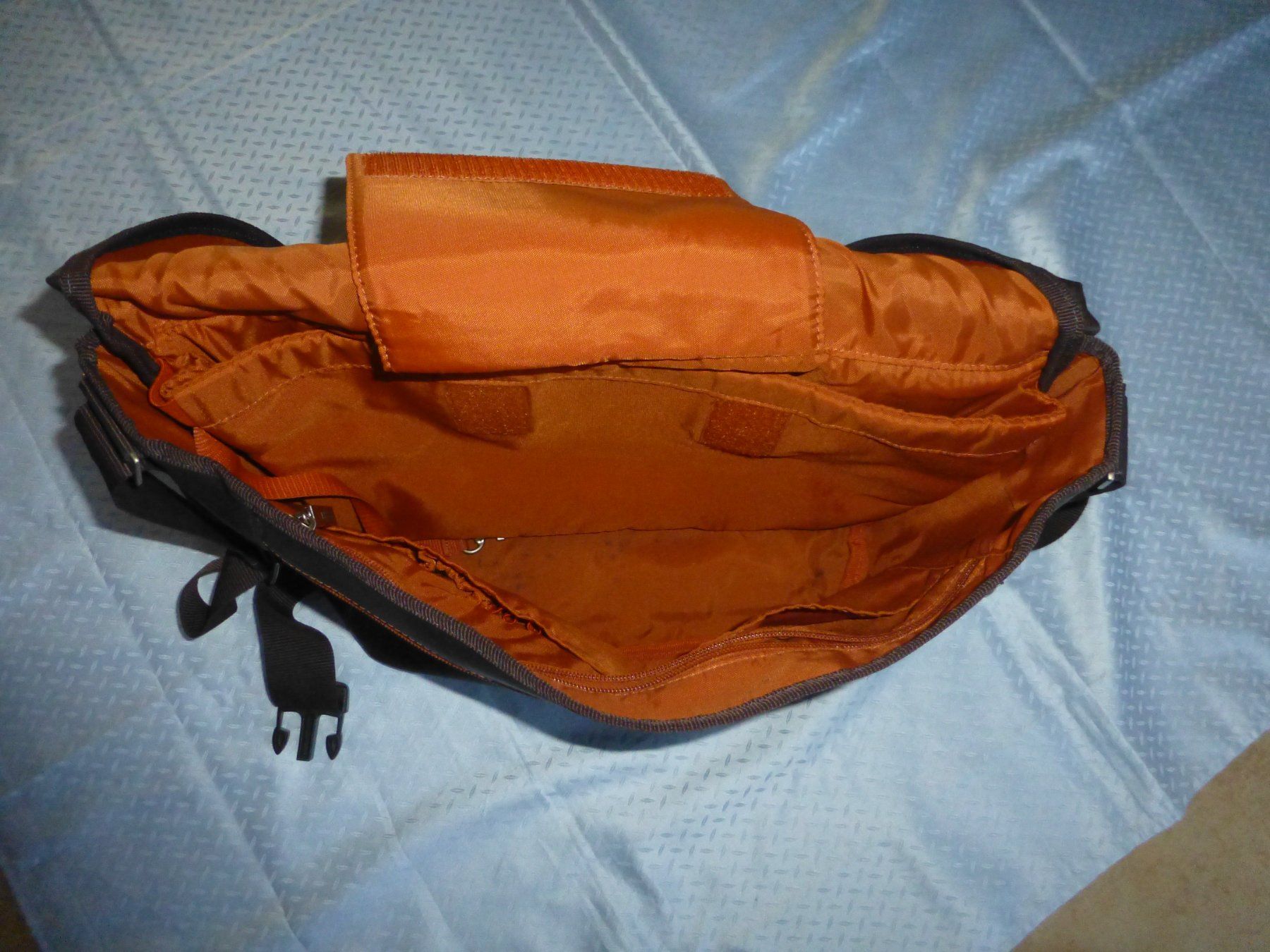 Bree Borse: Tasche von Bree – Usato da Würenlingen venduto da drago56 6