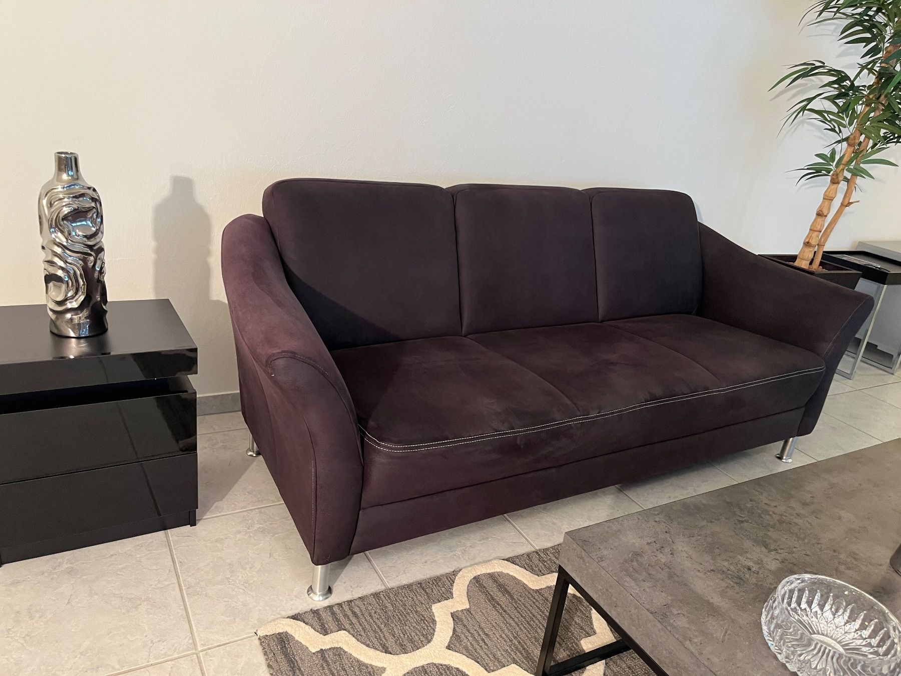 Livique Sofas: Livique Sofa 3-Seat – Gebraucht aus Lachen SZ von aba_9vg2 2