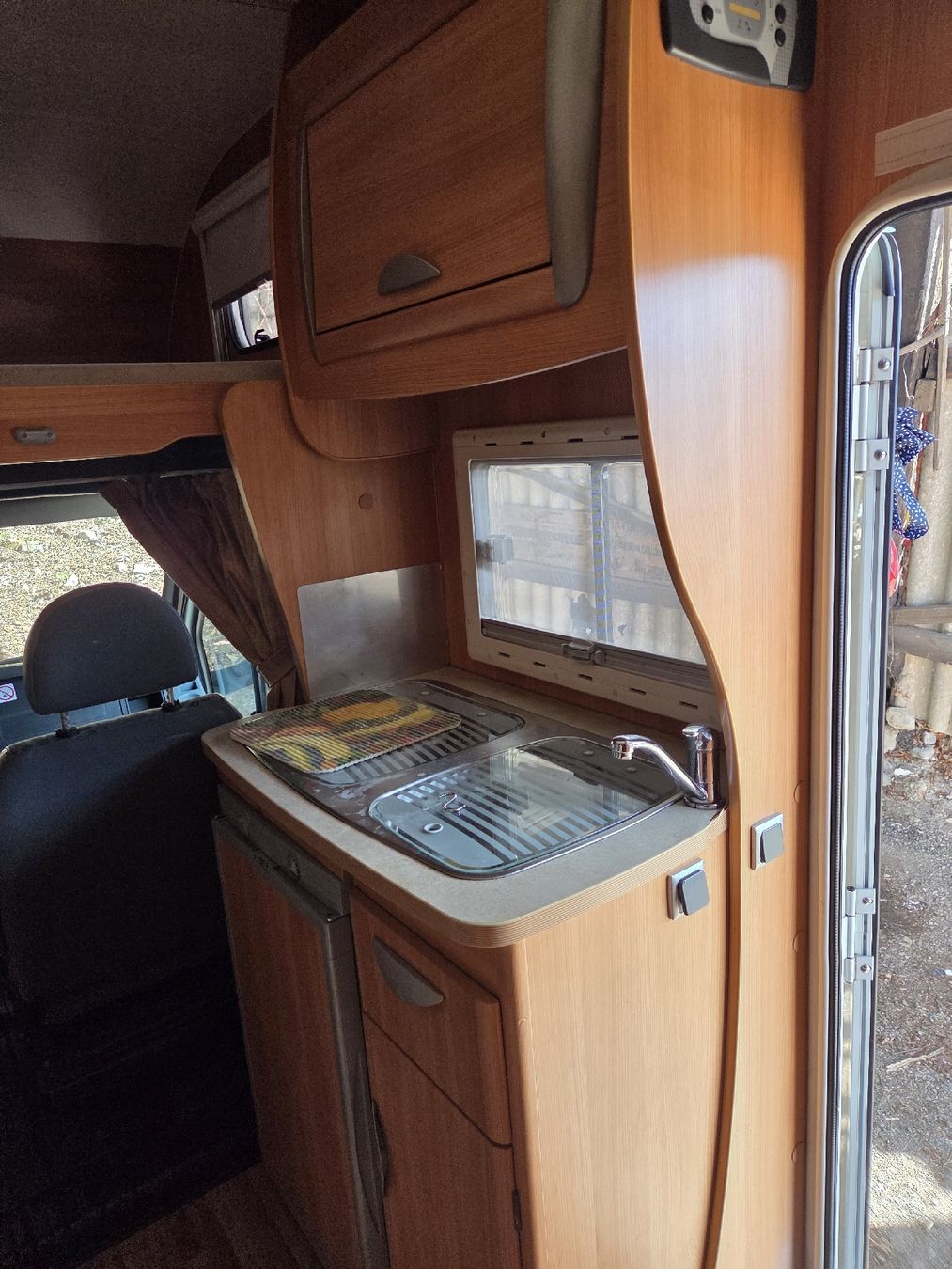 Mobilhome: Ford Challenger Trigano – Usato da Arogno venduto da Skizzo 6