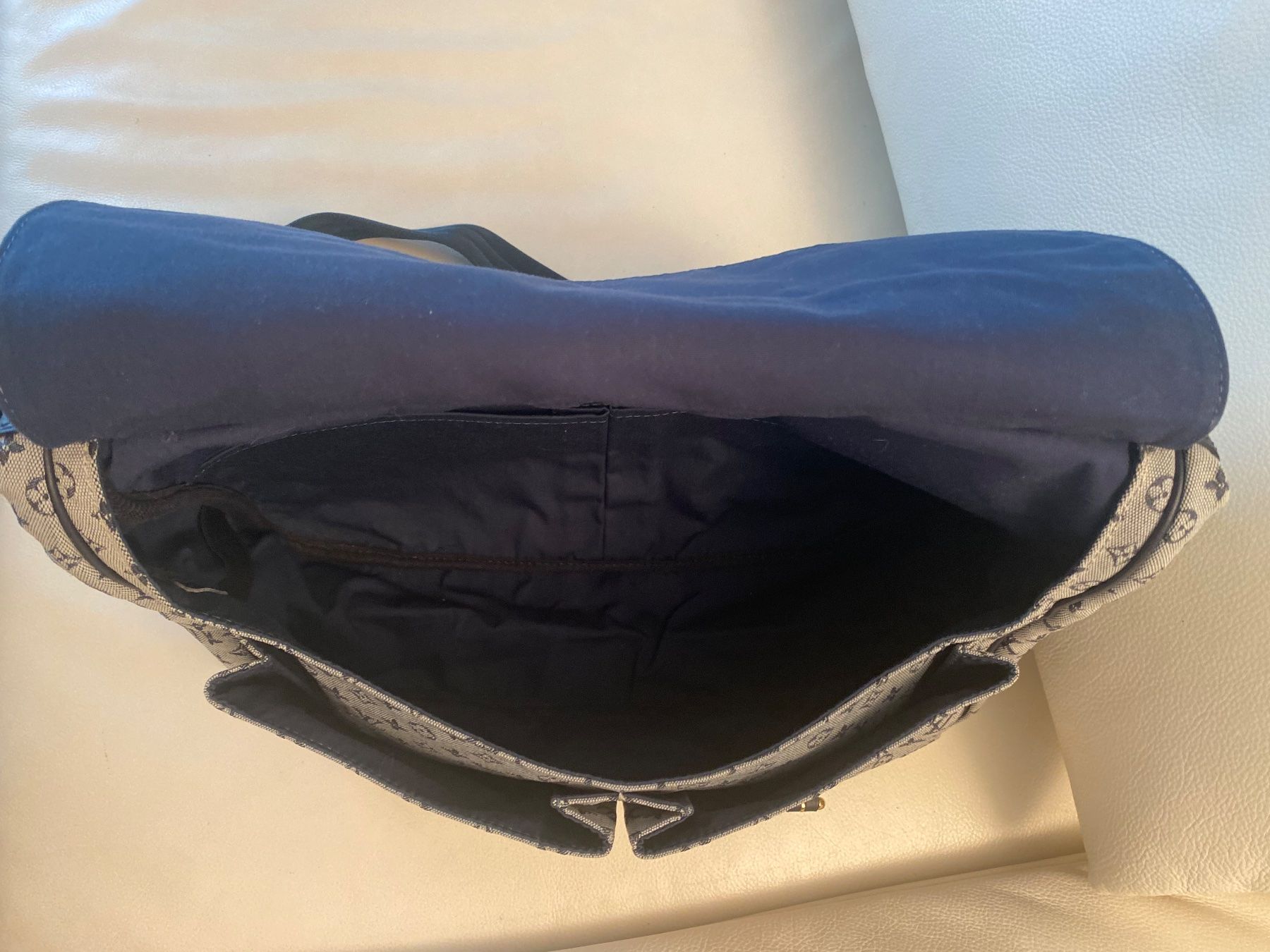 Louis Vuitton Borse: LOUIS VUITTON - Maman Diaper Bag Navy Mini Lin – Nuovo (secondo la descrizione) da Winkel venduto da ferrari2022 9