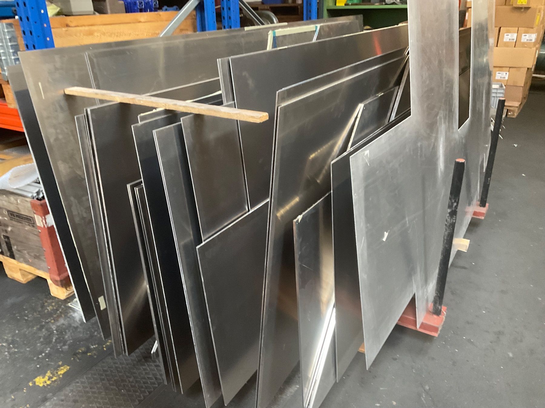 Piatti di portata: Aluminium Bleche/ Tafeln 3mm – Usato da Altnau venduto da Seemoewe