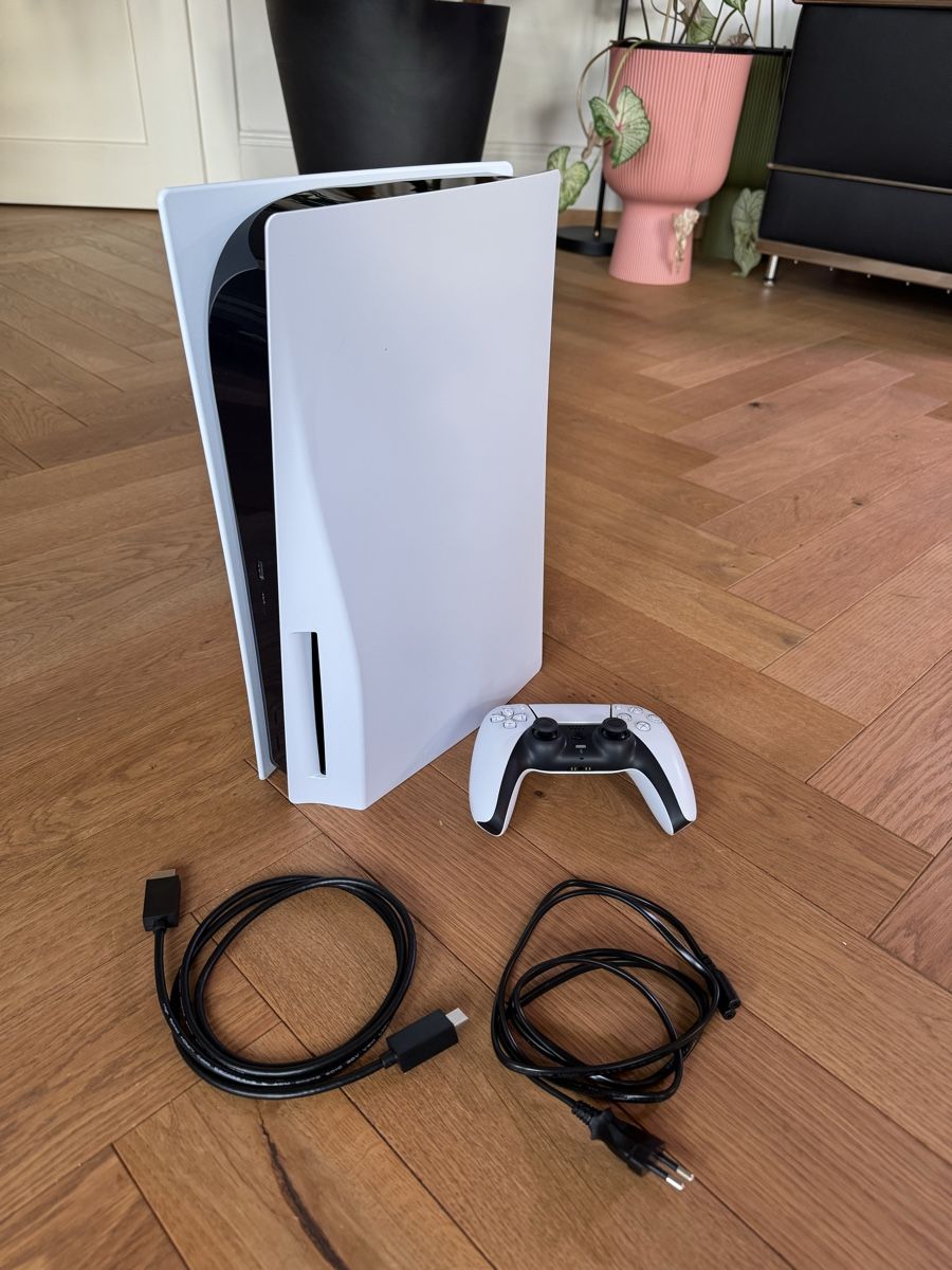 Sony Konsolen: Playstation 5 Disc Kabel + Controller – Gebraucht aus Bern von CheetahPaw