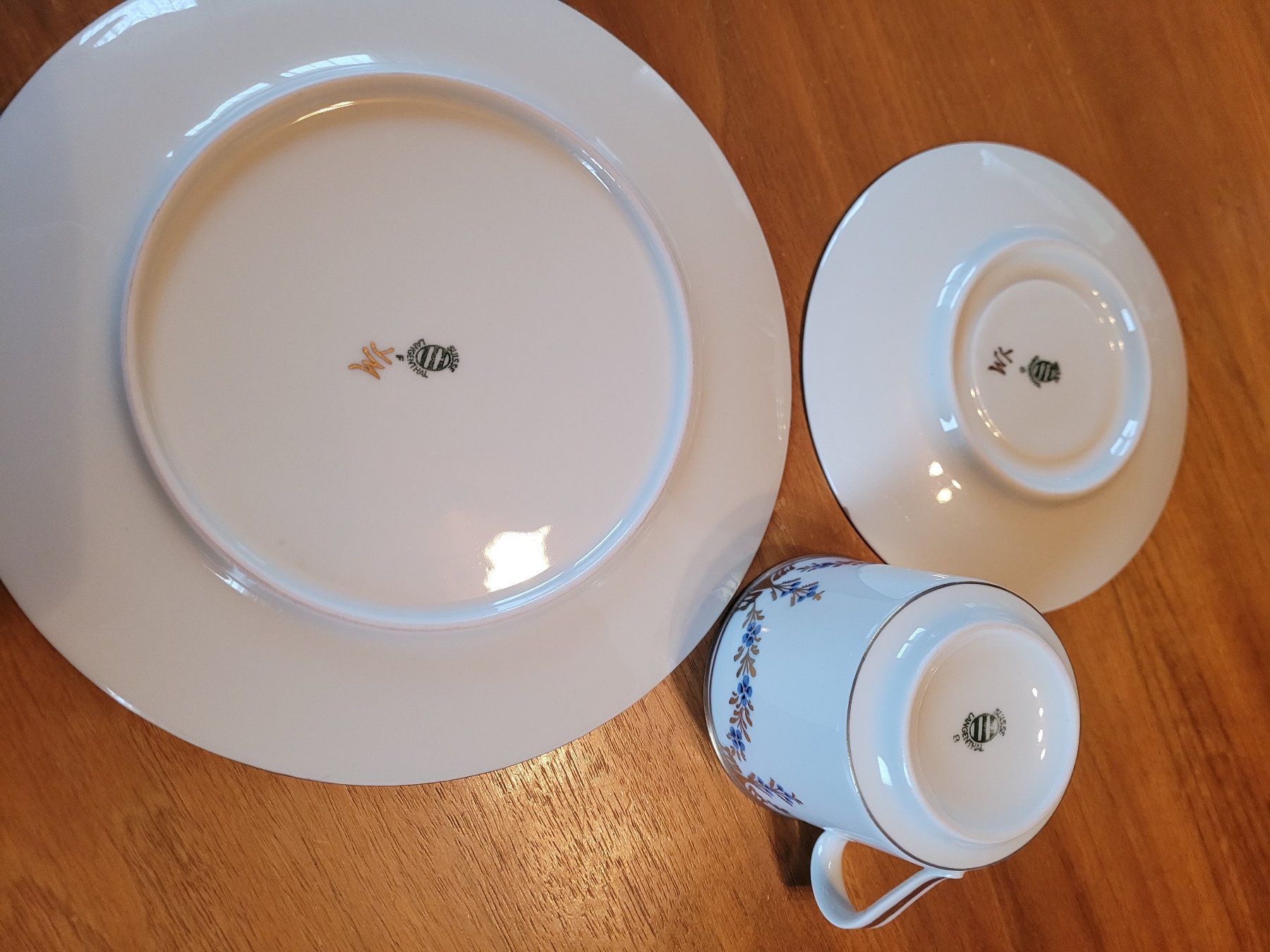 Set di piatti: Handbemaltes "Langenthal" Kaffee-Set – Nuovo (secondo la descrizione) da Ehrendingen venduto da Marcellolauti 3