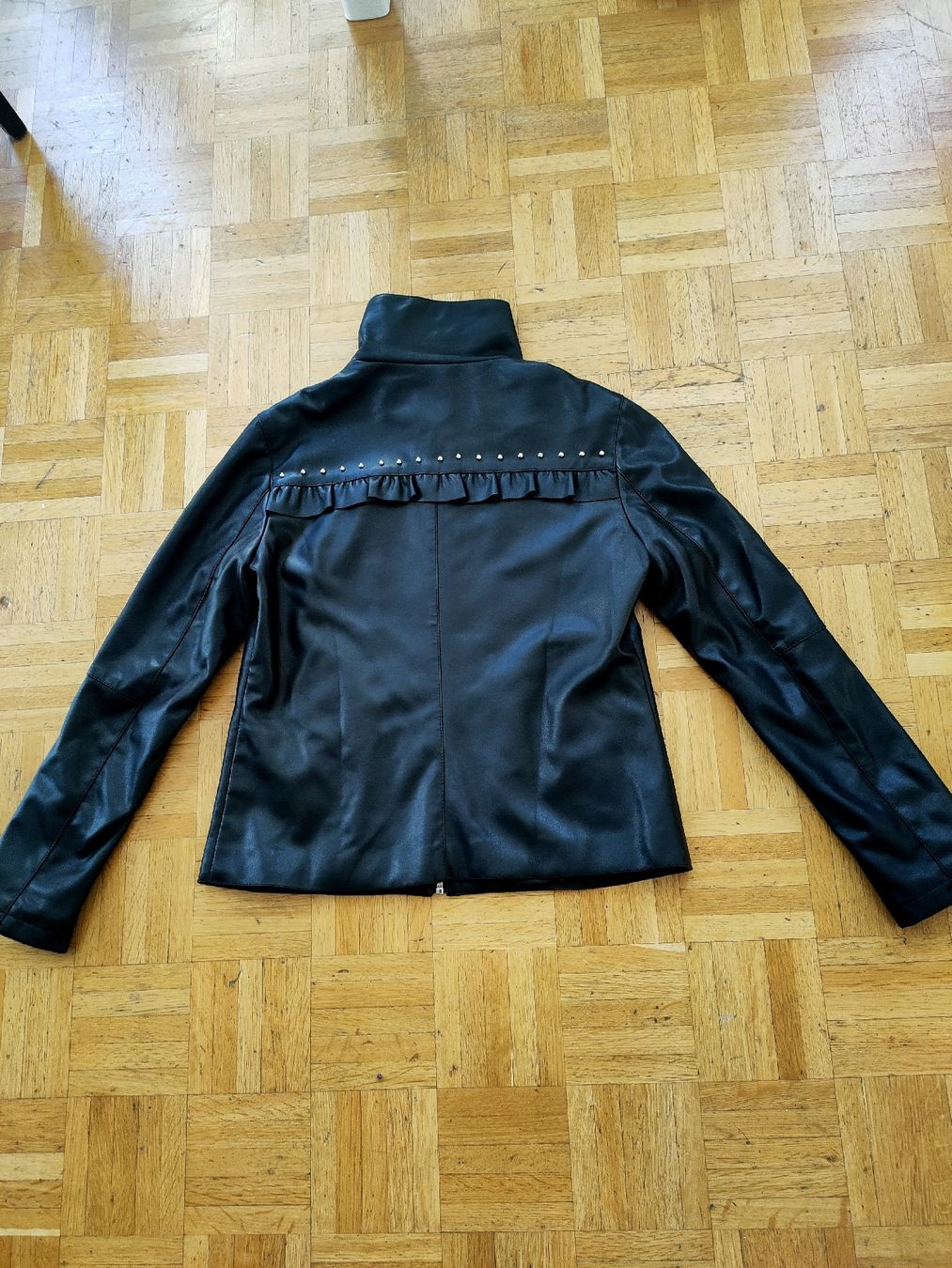 Giacche: schwarze Kunstlederjacke – Usato da Thalwil venduto da wamoni 1