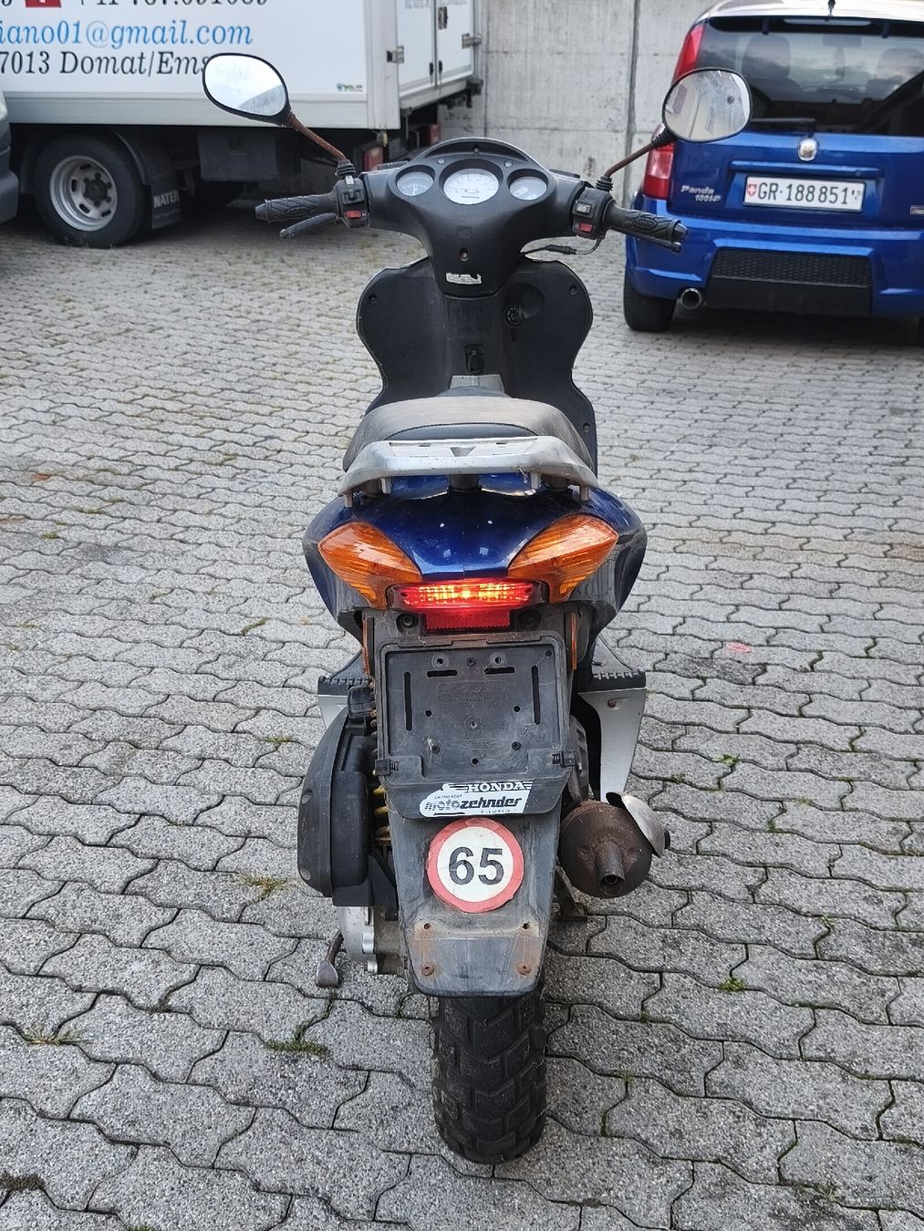 Honda Scooters: Honda SZX50X  – D'occasion à Domat/Ems par drive3000 2