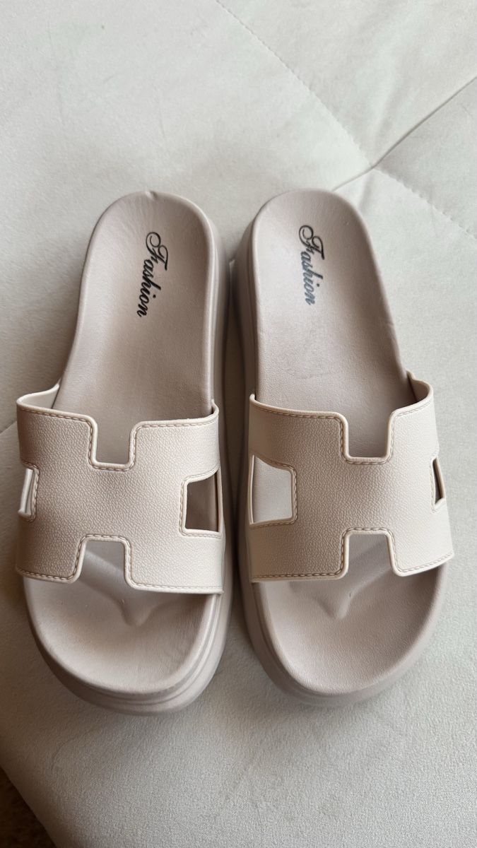 Scarpe da donna: Sommer Sandalen – Nuovo e nell'imballaggio originale da Surcasti venduto da Lenkita