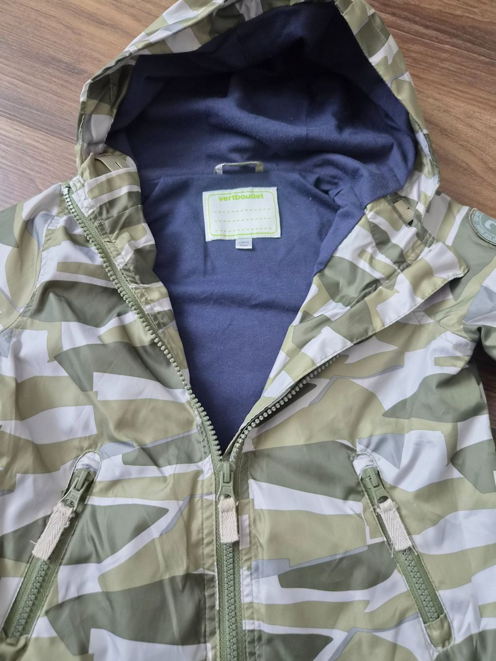 Vertbaudet Giacche & Cappotti: Dünne Jacke von Verbaudet Grösse 110 – Usato da Altishofen venduto da tammy05 2