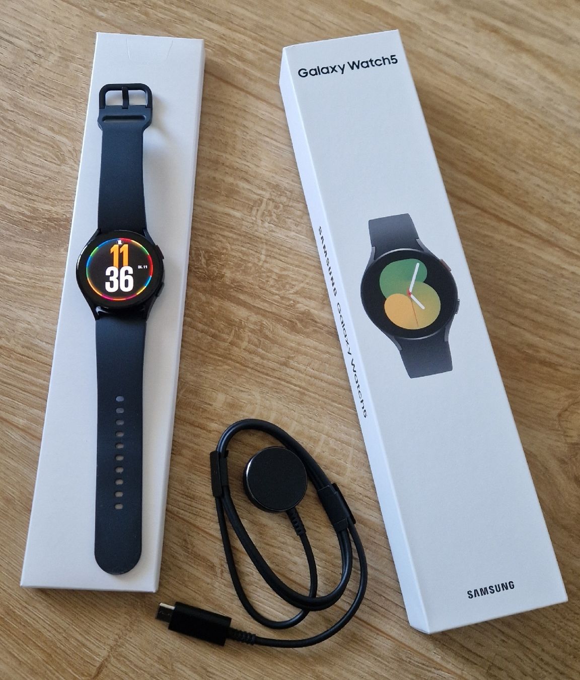 Samsung Smartwatch: Samsung Galaxy Watch5 40mm Graphit – Nuovo (secondo la descrizione) da Rheinau venduto da tobitobsen80